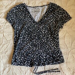 Arizona Jean Company Black and White Floral Blouse
